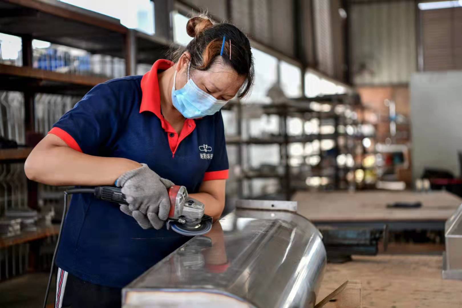 Tim LST Kembali Bekerja